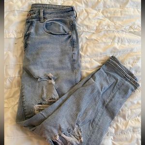 American Eagle Mom Jeans